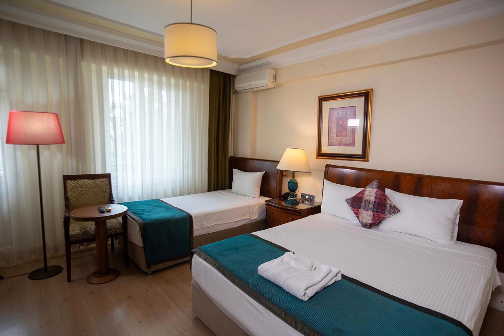 Hotel Simsek Edirne Luaran gambar